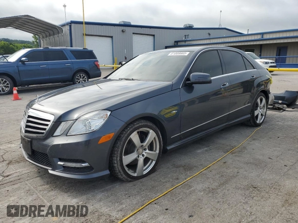 2012 Mercedes-Benz E 350 Luxury с VIN WDDHF5KB9CA575134, выставлен на аукционе Copart как лот 61008665 с пробегом 87 943 миль миль и Списание • Salvage title. История ставок и продаж доступна на DreamBid. Изображение 1.