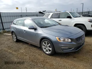 2017 Volvo V60 Premier with VIN YV140MEK4H1336513, listed as a Copart auction lot 88497705 with 89,477 mi miles and Salvage Title. Bid and sale history available at carsss.com. Image 4.
