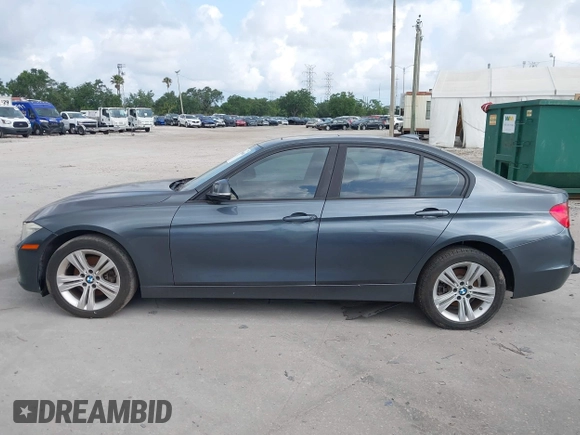 2015 BMW 3 Series 328i с VIN WBA3A5G55FNS85005, выставлен на аукционе IAAI как лот 41980680 с пробегом 136 517 миль миль и . История ставок и продаж доступна на DreamBid. Изображение 14.