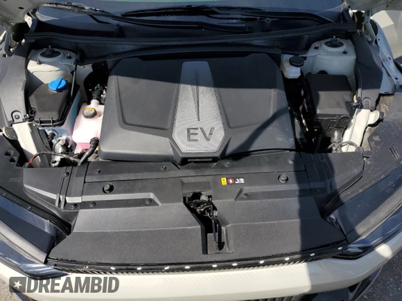 2024 Kia EV6 Wind with VIN KNDC3DLC8R5214848, listed as a Copart auction lot 50757915 with 2,997 mi miles and Salvage Title. Bid and sale history available at carsss.com. Image 12.