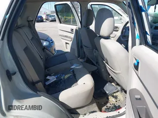 2008 Ford Escape XLT with VIN 1FMCU93198KC12899, listed as a IAAI auction lot 41768951 with 202,830 mi miles. Bid and sale history available at carsss.com. Image 8.