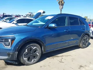 2023 Kia Niro Wind with VIN KNDCR3L19P5038753, listed as a IAAI auction lot 41750599 with 59,182 mi miles. Bid and sale history available at carsss.com. Image 15.