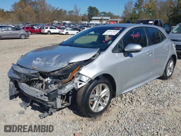 2022 Toyota Corolla Hatchback SE with VIN JTNB4MBE4N3155732, listed as a IAAI auction lot 40597309 with 1 mi miles. Bid and sale history available at carsss.com. Image 2.