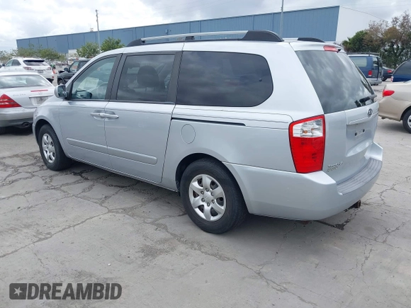 2008 Kia Sedona LX with VIN KNDMB233X86247628, listed as a IAAI auction lot 41918756 with 89,463 mi miles. Bid and sale history available at carsss.com. Image 3.