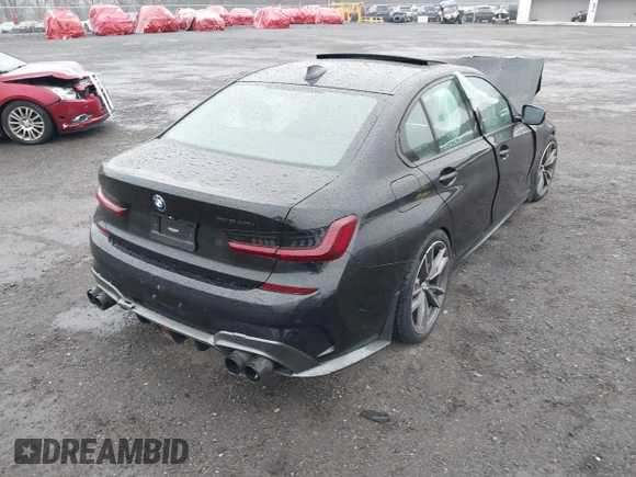 2020 BMW 3 Series M340i z VIN WBA5U7C03LFH93116, wystawiony jako IAAI lot #41826452 z przebiegiem Nie podano mil oraz . Historia ofert i sprzedaży dostępna na DreamBid. Obrazek 4.