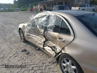 2002 Mercedes-Benz C 230/260/280/320 z VIN WDBRF61J72F207922, wystawiony jako IAAI lot #42557977 z przebiegiem 145 189 mil mil oraz . Historia ofert i sprzedaży dostępna na DreamBid. Obrazek 6.