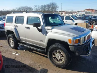 2007 Hummer H3 SUV with VIN 5GTDN13E578196926, listed as a IAAI auction lot 41424937 with 234,976 mi miles and . Bid and sale history available at DreamBid. Image 1.