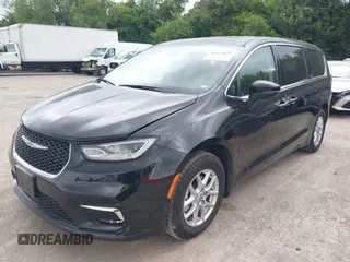 2023 Chrysler Pacifica Touring L с VIN 2C4RC1BG2PR560147, выставлен на аукционе IAAI как лот 42532832 с пробегом 62 179 миль миль и . История ставок и продаж доступна на DreamBid. Изображение 17.