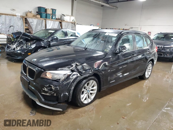 2015 BMW X1 xDrive28i z VIN WBAVL1C51FVY28965, wystawiony jako Copart lot #50895115 z przebiegiem 53 133 mil mil oraz Szkoda całkowita • Salvage title. Historia ofert i sprzedaży dostępna na DreamBid. Obrazek 1.