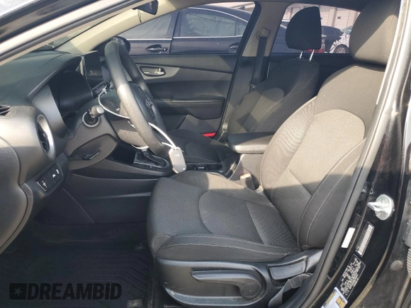 2021 Kia Forte LXS with VIN 3KPF24AD5ME394914, listed as a Copart auction lot 52708235 with 117,956 mi miles and Salvage title. Bid and sale history available at DreamBid. Image 7.
