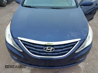 2013 Hyundai Sonata GLS with VIN 5NPEB4AC9DH781979, listed as a IAAI auction lot 42195958 with 138,628 mi miles and . Bid and sale history available at carsss.com. Image 6.