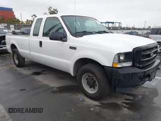2003 Ford Super Duty F-250 XL with VIN 3FTNX20L43MB47690, listed as a IAAI auction lot 41748653 with 153,208 mi miles. Bid and sale history available at carsss.com. Image 1.
