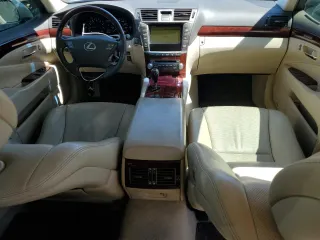 2012 Lexus LS 460 L with VIN JTHGL5EF4C5045707, listed as a Copart auction lot 50131625 with 163,099 mi miles and Non repairable. Bid and sale history available at DreamBid. Image 8.
