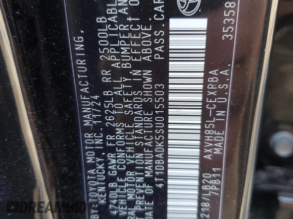 2025 Toyota Camry LE z VIN 4T1DBADK5SU015503, wystawiony jako Copart lot #51480665 z przebiegiem 3 525 mil mil oraz Szkoda całkowita • Salvage title. Historia ofert i sprzedaży dostępna na DreamBid. Obrazek 12.