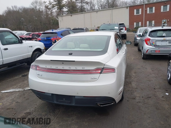 2013 Lincoln MKZ Hybrid with VIN 3LN6L2LUXDR805162, listed as a IAAI auction lot 41712177 with 53,784 mi miles. Bid and sale history available at carsss.com. Image 16.