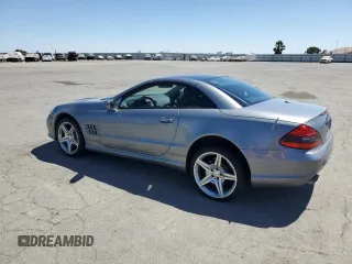 2011 Mercedes-Benz SL 550 z VIN WDBSK7BA8BF161437, wystawiony jako Copart lot #58439805 z przebiegiem 110 606 mil mil oraz Szkoda całkowita • Salvage title. Historia ofert i sprzedaży dostępna na DreamBid. Obrazek 2.