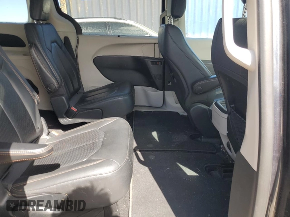 2020 Chrysler Pacifica Touring L with VIN 2C4RC1BG2LR110816, listed as a Copart auction lot 58183415 with 47,184 mi miles and Salvage title. Bid and sale history available at DreamBid. Image 11.