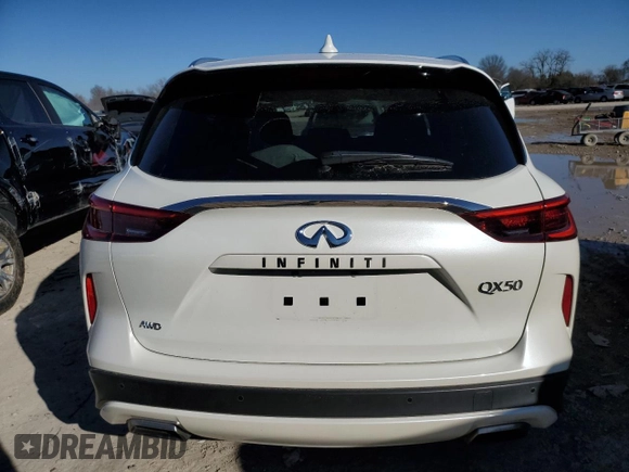 2021 Infiniti QX50 LUXE with VIN 3PCAJ5BB1MF118143, listed as a Copart auction lot 39750183 with 9,922 mi miles. Bid and sale history available at carsss.com. Image 6.