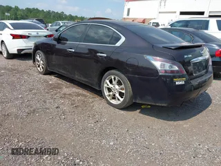 2013 Nissan Maxima S z VIN 1N4AA5AP4DC811689, wystawiony jako IAAI lot #42375651 z przebiegiem 171 523 mil mil oraz . Historia ofert i sprzedaży dostępna na DreamBid. Obrazek 3.