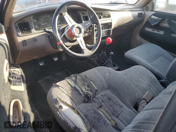 1996 Toyota T100 SR5 z VIN JT4UN24D2T0029466, wystawiony jako Copart lot #57122945 z przebiegiem 421 207 mil mil oraz Szkoda całkowita • Salvage title. Historia ofert i sprzedaży dostępna na DreamBid. Obrazek 8.