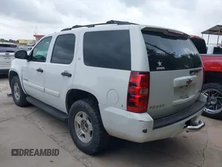 2008 Chevrolet Tahoe LS z VIN 1GNFC13C98R160874, wystawiony jako IAAI lot #42532220 z przebiegiem 238 107 mil mil oraz . Historia ofert i sprzedaży dostępna na DreamBid. Obrazek 3.