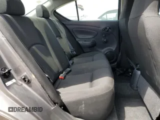 2017 Nissan Versa SV z VIN 3N1CN7AP9HL819481, wystawiony jako Copart lot #56938455 z przebiegiem 35 351 mil mil oraz Nie do naprawy • Non repairable. Historia ofert i sprzedaży dostępna na DreamBid. Obrazek 10.