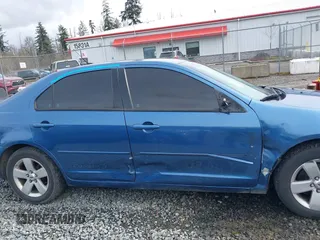 2009 Ford Fusion SE with VIN 3FAHP07129R174071, listed as a IAAI auction lot 41849832 with 208,463 mi miles. Bid and sale history available at carsss.com. Image 13.