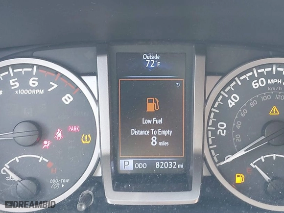 2018 Toyota Tacoma SR5 with VIN 3TMAZ5CN7JM066588, listed as a IAAI auction lot 41644307 with NaN miles. Bid and sale history available at carsss.com. Image 15.