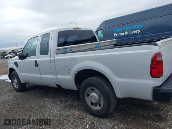 2008 Ford Super Duty F-250 SRW XL with VIN 1FTNX20568EE42238, listed as a IAAI auction lot 41842277 with 180,699 mi miles. Bid and sale history available at carsss.com. Image 14.