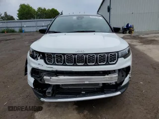 2025 Jeep Compass Limited с VIN 3C4NJDCN7ST511874, выставлен на аукционе Copart как лот 45583635 с пробегом 4 929 миль миль и Списание • Salvage title. История ставок и продаж доступна на DreamBid. Изображение 5.