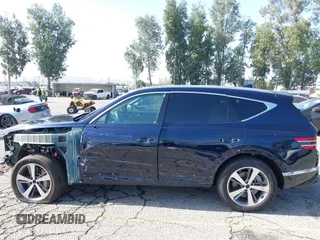 2024 Genesis GV80 with VIN KMUHCESC8RU185576, listed as a IAAI auction lot 42541291 with 17,908 mi miles and . Bid and sale history available at DreamBid. Image 15.