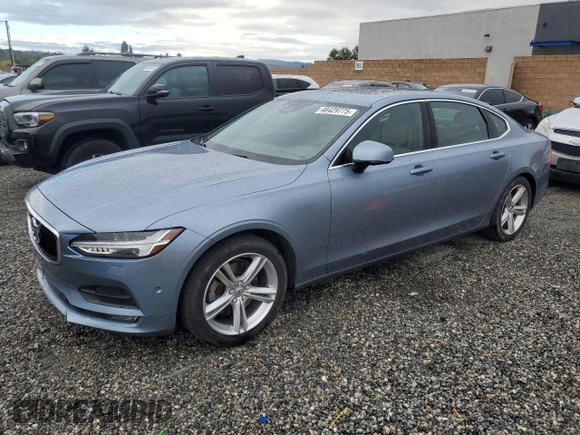 2018 Volvo S90 Momentum with VIN LVY982MK5JP026876, listed as a Copart auction lot 48429775 with 57,325 mi miles and Salvage Title. Bid and sale history available at carsss.com. Image 1.