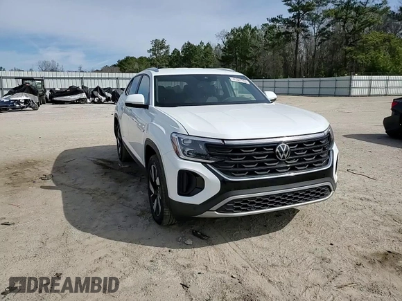 2024 Volkswagen Atlas SE z VIN 1V2WE2CA3RC226832, wystawiony jako Copart lot #45327965 z przebiegiem 5 824 mil mil oraz Szkoda całkowita • Salvage title. Historia ofert i sprzedaży dostępna na DreamBid. Obrazek 11.