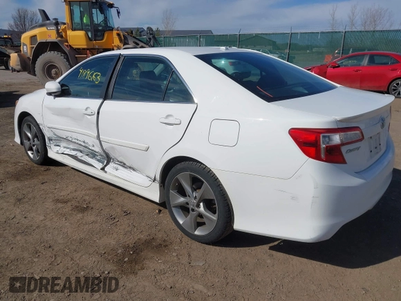 2014 Toyota Camry L with VIN 4T1BF1FK2EU457927, listed as a IAAI auction lot 41896163 with 99,612 mi miles. Bid and sale history available at carsss.com. Image 3.