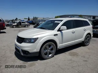 2015 Dodge Journey Crossroad z VIN 3C4PDCGB8FT709024, wystawiony jako Copart lot #57353025 z przebiegiem 146 042 mil mil oraz Czysty tytuł • Clean title. Historia ofert i sprzedaży dostępna na DreamBid. Obrazek 1.