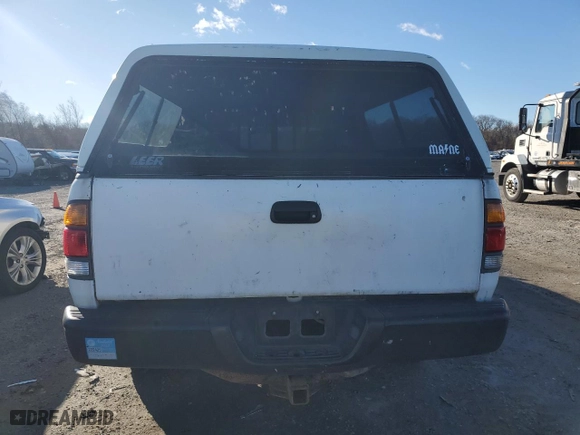 2003 Toyota Tundra SR5 with VIN 5TBBN44143S350617, listed as a Copart auction lot 81973804 with 207,153 mi miles and Clean Title. Bid and sale history available at carsss.com. Image 6.