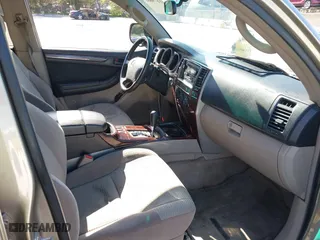 2005 Toyota 4Runner SR5 with VIN JTEZU14RX50057755, listed as a IAAI auction lot 41679681 with 308,114 mi miles. Bid and sale history available at carsss.com. Image 5.