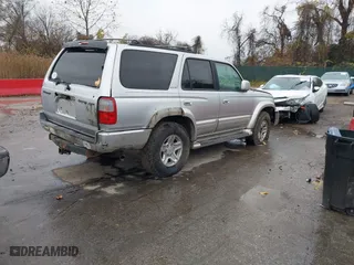 2000 Toyota 4Runner Limited with VIN JT3HN87R0Y0315002, listed as a IAAI auction lot 40932919 with 327,370 mi miles. Bid and sale history available at carsss.com. Image 4.