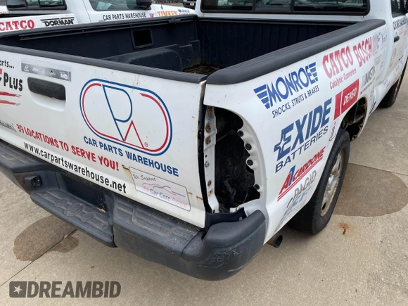 2010 Toyota Tacoma with VIN 5TENX4CN5AZ718709, listed as a IAAI auction lot 41849841 with 0 mi miles. Bid and sale history available at carsss.com. Image 6.