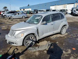 2010 Chrysler PT Cruiser z VIN 3A4GY5F97AT174091, wystawiony jako Copart lot #42621445 z przebiegiem 97 786 mil mil oraz Czysty tytuł • Clean title. Historia ofert i sprzedaży dostępna na DreamBid. Obrazek 1.