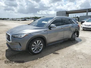2020 Infiniti QX50 Luxe z VIN 3PCAJ5M14LF109570, wystawiony jako Copart lot #55751595 z przebiegiem 85 589 mil mil oraz Nie do naprawy • Non repairable. Historia ofert i sprzedaży dostępna na DreamBid. Obrazek 1.