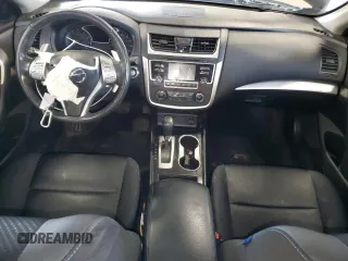 2017 Nissan Altima SR с VIN 1N4AL3AP9HN334489, выставлен на аукционе Copart как лот 61497775 с пробегом Не указан миль и Списание • Salvage title. История ставок и продаж доступна на DreamBid. Изображение 8.