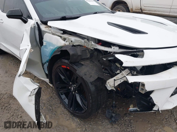 2018 Chevrolet Camaro 2SS with VIN 1G1FH1R78J0188690, listed as a IAAI auction lot 41406212 with 86,693 mi miles and . Bid and sale history available at DreamBid. Image 6.