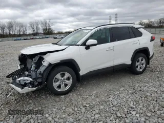 2020 Toyota RAV4 XLE with VIN 2T3P1RFV5LC070811, listed as a Copart auction lot 52326875 with 49,333 mi miles and Salvage Title. Bid and sale history available at carsss.com. Image 1.