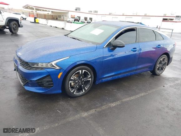 2022 Kia K5 GT-Line with VIN 5XXG64J22NG135975, listed as a IAAI auction lot 41577395 with 88,958 mi miles. Bid and sale history available at carsss.com. Image 2.
