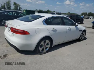 2017 Jaguar XE 20d z VIN SAJAR4BN9HA977316, wystawiony jako Copart lot #58179145 z przebiegiem 84 384 mil mil oraz Tytuł czysty. Historia ofert i sprzedaży dostępna na DreamBid. Obrazek 3.