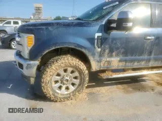 2017 Ford F-250 Lariat с VIN 1FT7W2BT6HEC25411, выставлен на аукционе Copart как лот 55923895 с пробегом 129 664 миль миль и Списание • Salvage title. История ставок и продаж доступна на DreamBid. Изображение 13.