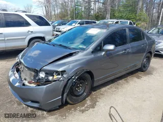 2009 Honda Civic Sdn LX with VIN 2HGFA16599H358465, listed as a IAAI auction lot 41886685 with 188,273 mi miles. Bid and sale history available at carsss.com. Image 2.