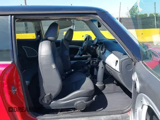 2005 MINI Hardtop with VIN WMWRC334X5TJ65197, listed as a IAAI auction lot 42035614 with 248,872 mi miles and . Bid and sale history available at DreamBid. Image 5.