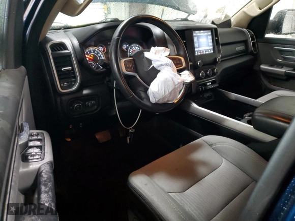 2019 Ram 1500 Big Horn z VIN 1C6SRFFT1KN803206, wystawiony jako Copart lot #57839865 z przebiegiem 58 349 mil mil oraz Szkoda całkowita • Salvage title. Historia ofert i sprzedaży dostępna na DreamBid. Obrazek 8.
